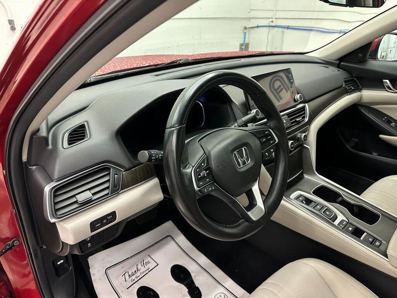 2019 Honda Accord Hybrid EX-LImage 20