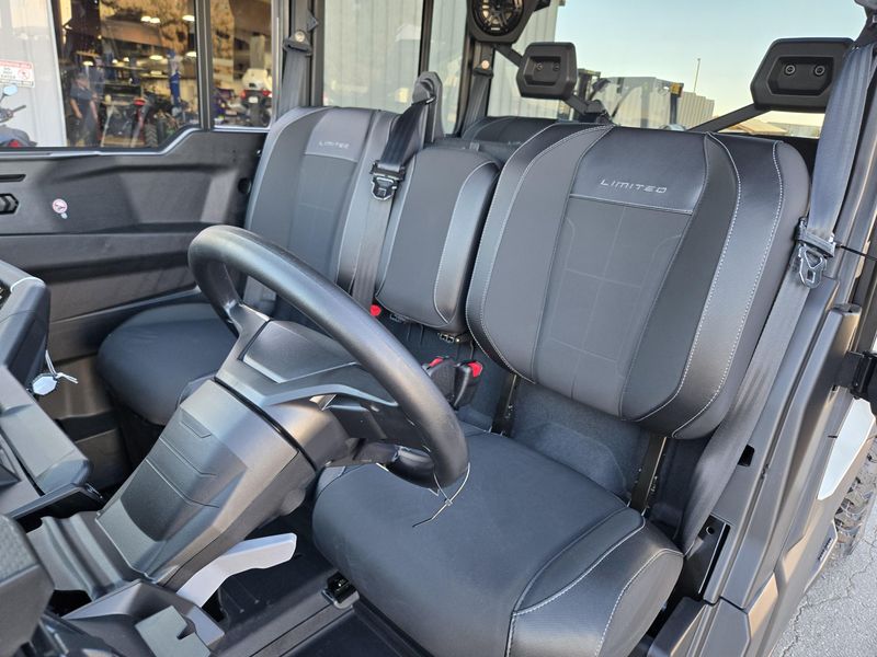 NEW 2026 CAN-AM DEFENDER MAX LIMITED CAB HD11 Image 25