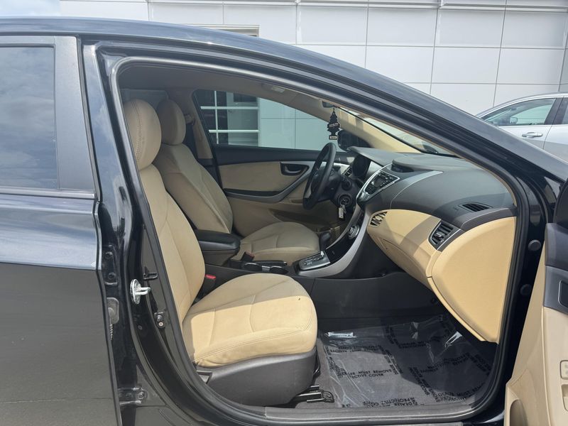 Used 2011 Hyundai Elantra GLS PZEVImage 12