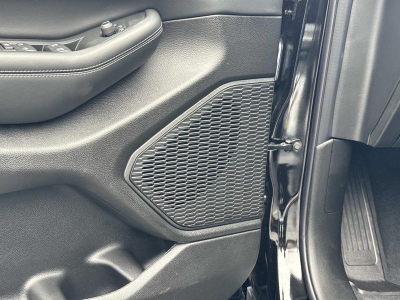 New 2026 Jeep Grand Cherokee L Laredo 4x2