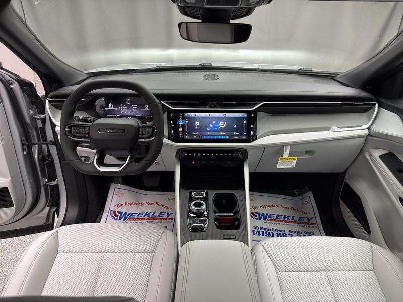 New 2026 Jeep Cherokee Limited 4x4Image 8