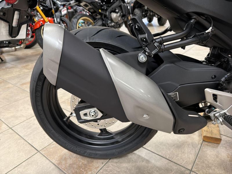 New 2026 CFMOTO 450NK Image 21