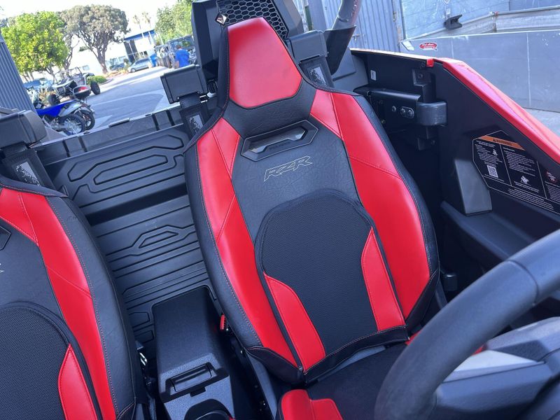 New 2026 Polaris RZR PRO R ULTIMATE Image 14