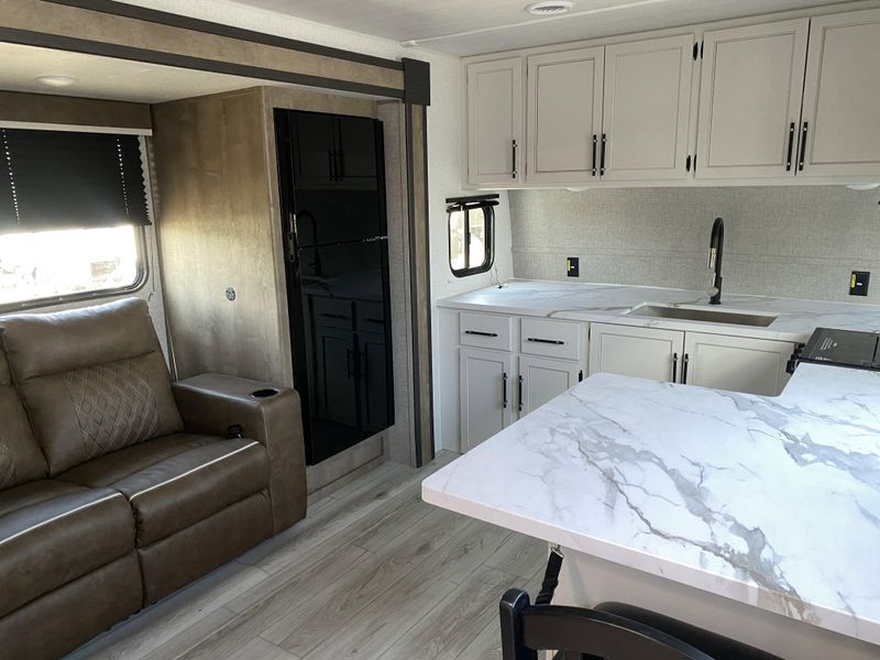 New 2025 SPRINGDALE 241FKWE Image 8