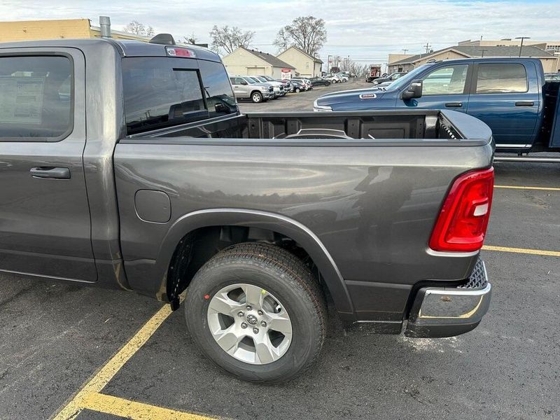 2025 RAM 1500 Big Horn Crew Cab 4x4 5