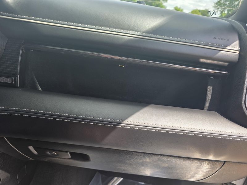 Used 2022 RAM 1500 LimitedImage 20