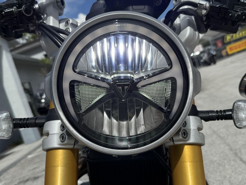 Used 2027 Triumph Speed Twin 1200 Cafe Racer 