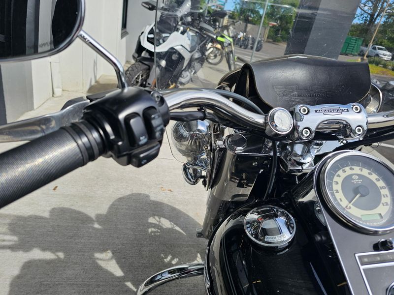 Used 2006 Harley-Davidson Softail Deluxe 