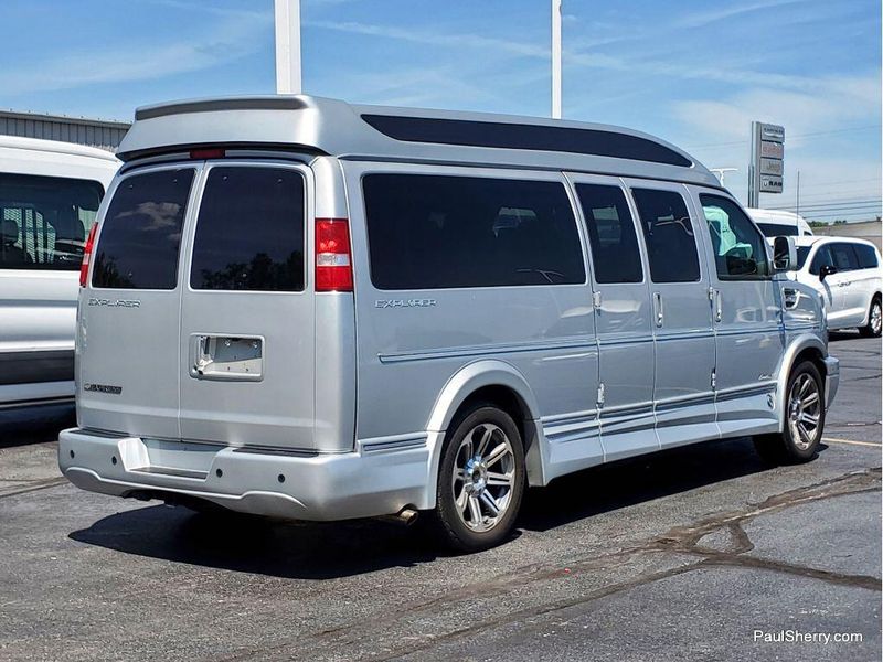 2020 Chevrolet Express Cargo Image 3