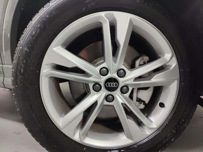 Used 2024 Audi Q3 S line Premium AWD w/ConvenienceImage 8