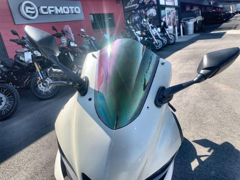Used 2024 Yamaha YZF-R3 ABS Image 22