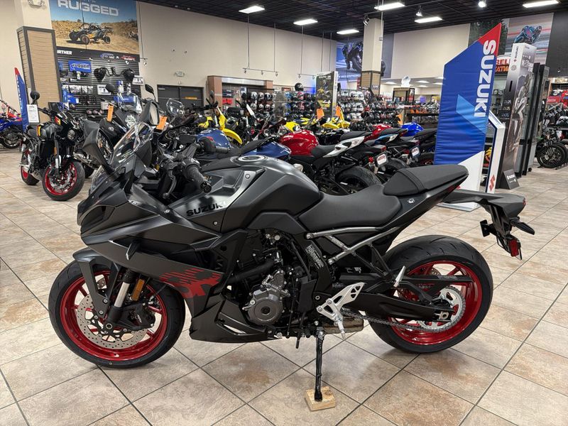 New 2027 Suzuki GSX-8R Image 14
