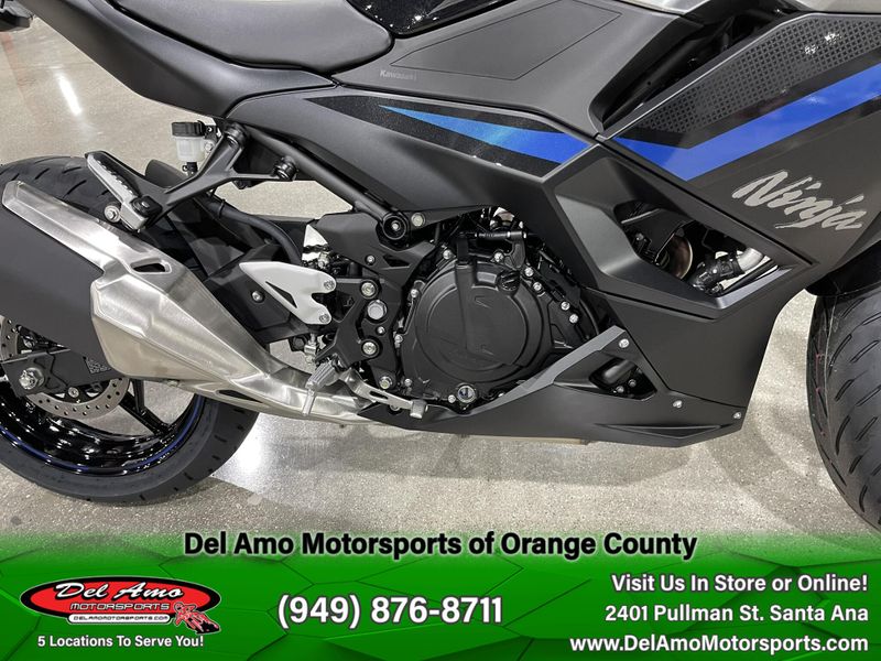 2025 Kawasaki NINJA 500 SE ABS Image 11