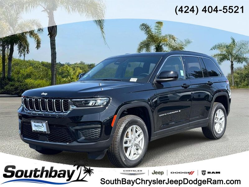 New 2026 Jeep Grand Cherokee Laredo X 4x2