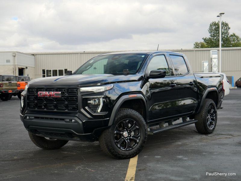 Used 2024 GMC Canyon Elevation