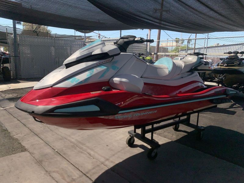 New 2025 Yamaha VX LIMITED Image 10