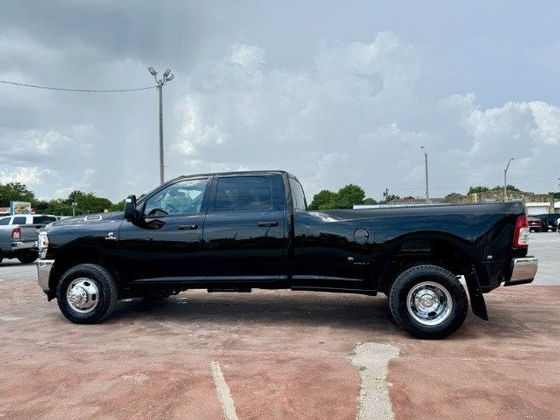 2024 RAM 3500 Tradesman Crew Cab 4x4 8