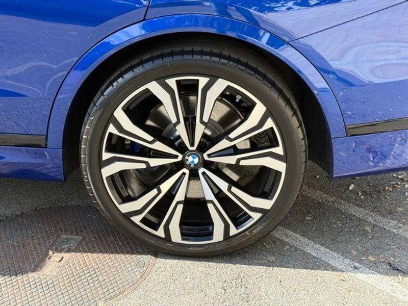 Used 2025 BMW X7 M60iImage 12