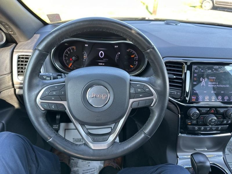 2019 Jeep Grand Cherokee Altitude photo 19