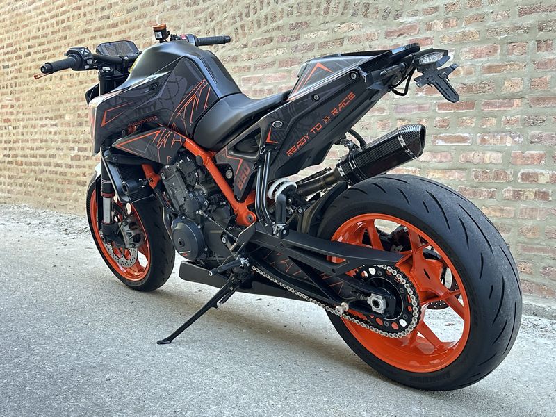 2022 KTM 890 DUKE R  Image 6