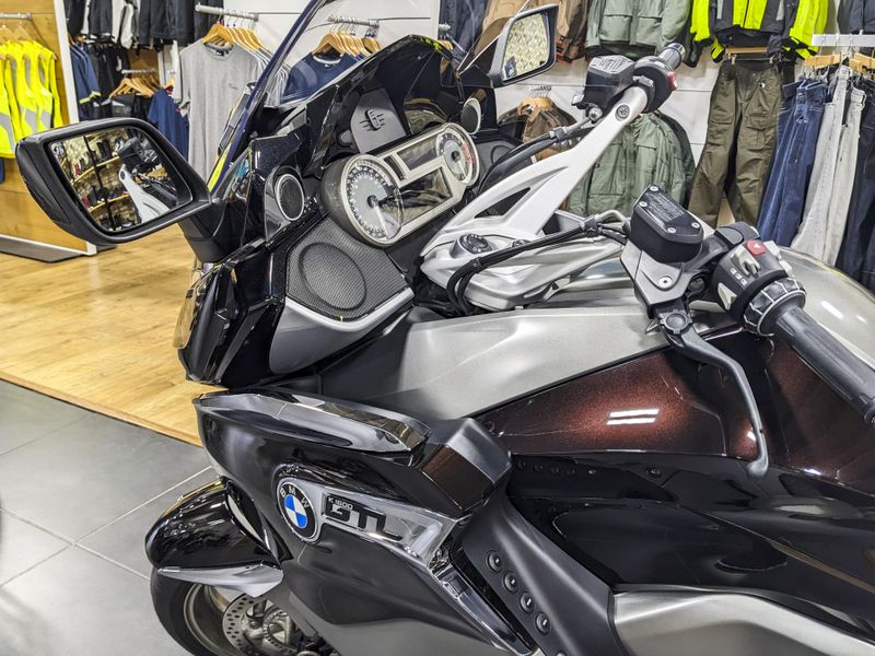 2019 BMW K 1600 B  in a IMPERIAL BLUE METALLIC exterior color. BMW Motorcycles of Miami 786-845-0052 motorcyclesofmiami.com 