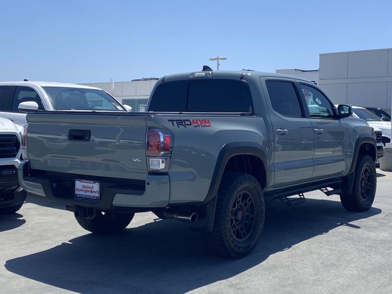 Used 2022 Toyota Tacoma TRD Off-RoadImage 3