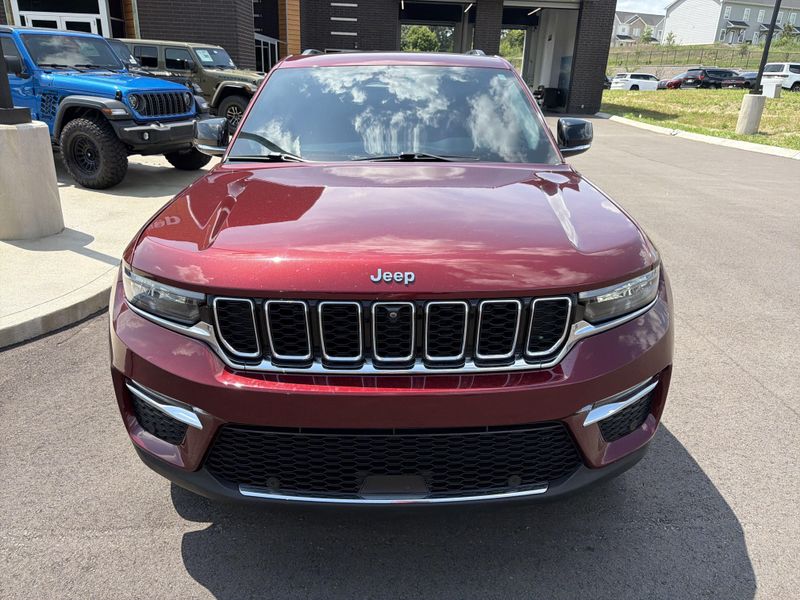 Used 2023 Jeep Grand Cherokee LimitedImage 4
