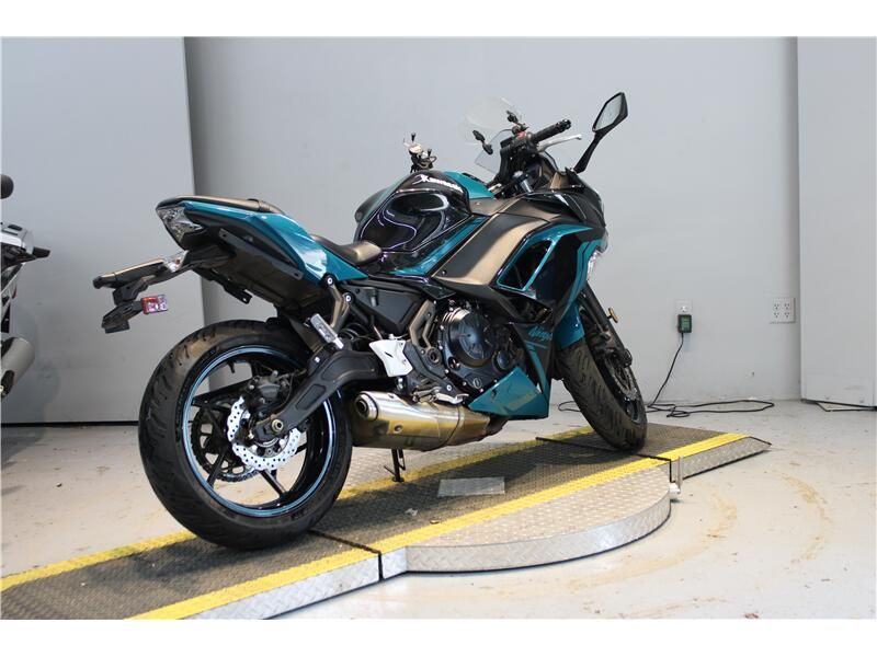 Used 2021 Kawasaki NINJA 650 Image 4
