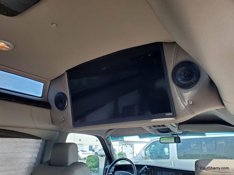 2022 Chevrolet Express Cargo Image 28