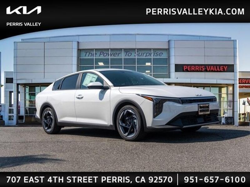New 2025 Kia K4 EXImage 1