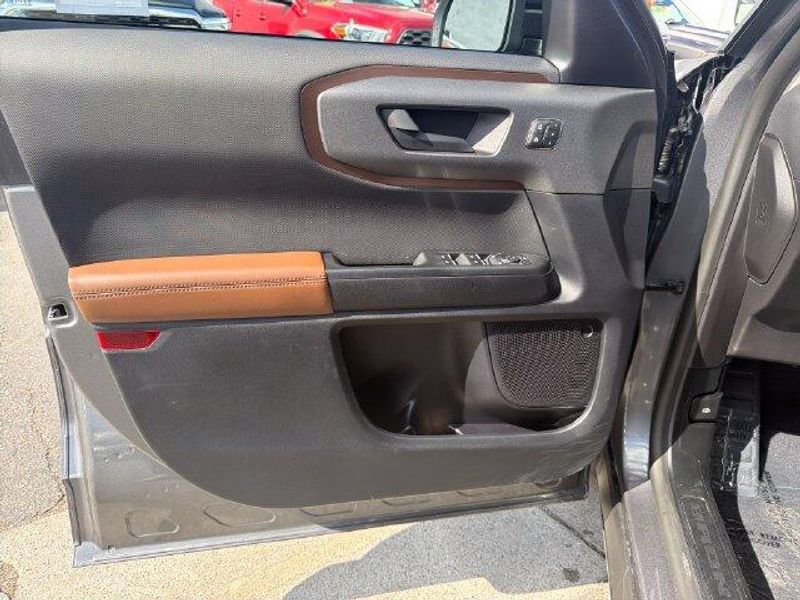 Used 2026 Ford Bronco Sport Outer BanksImage 10