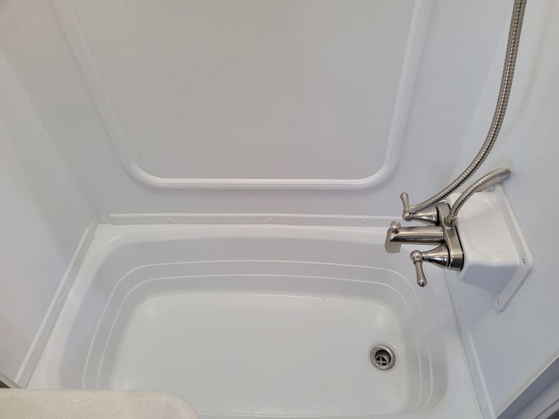 New 2026 NORTHWOOD MFG ARCTIC FOX EDGE 25RB Image 12