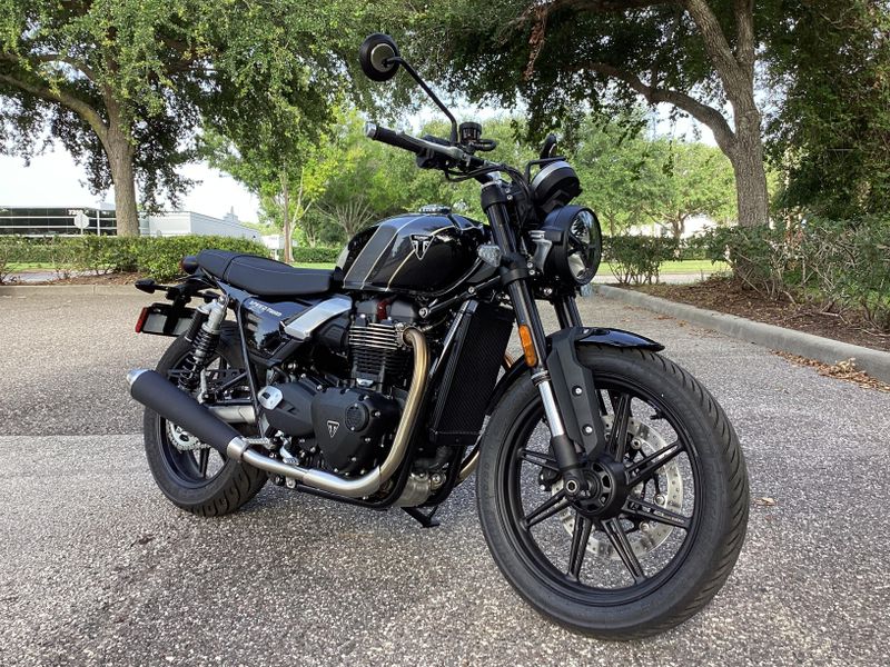 2025 Triumph Speed Twin 900 Base 