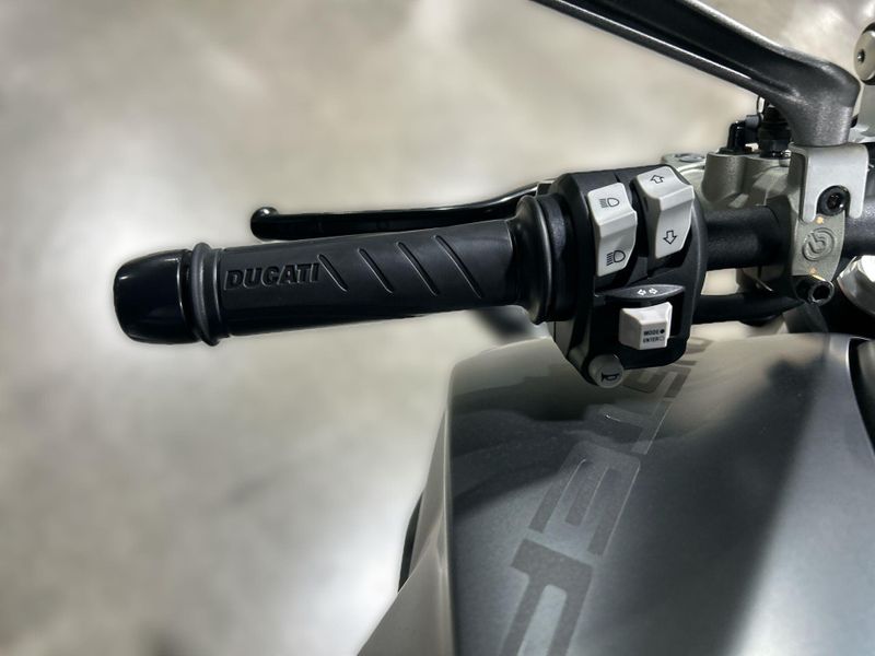 Used 2022 Ducati Monster Image 24