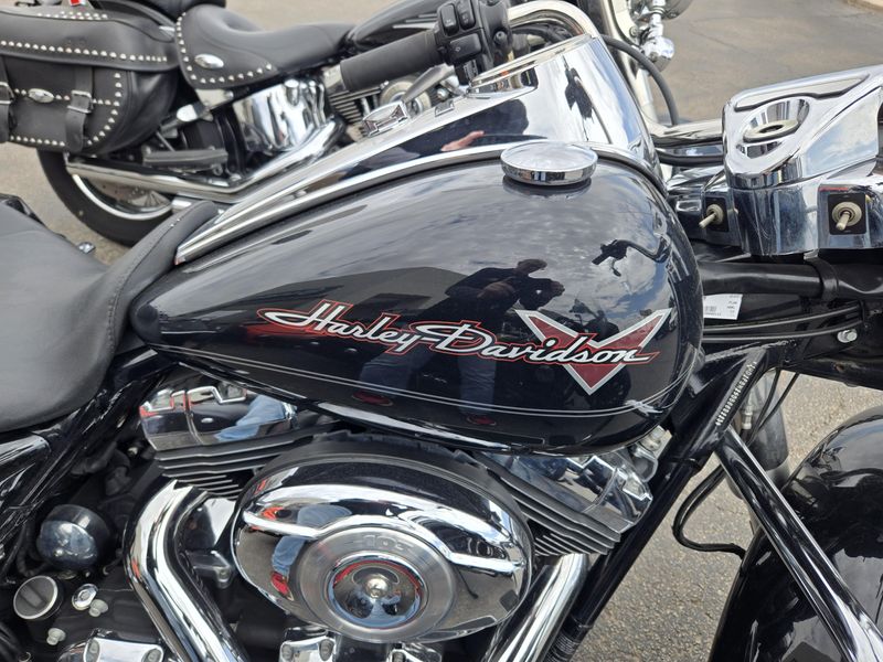 USED 2013 HARLEY ROAD KING Image 9