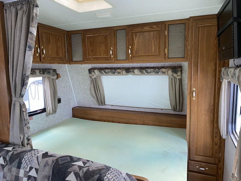 2003 NASH 22H Image 20