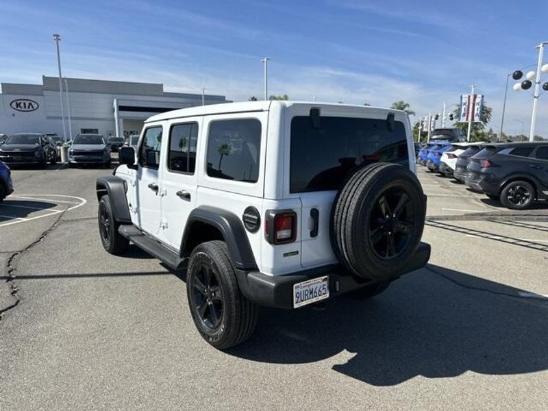 Used 2023 Jeep Wrangler SportImage 3