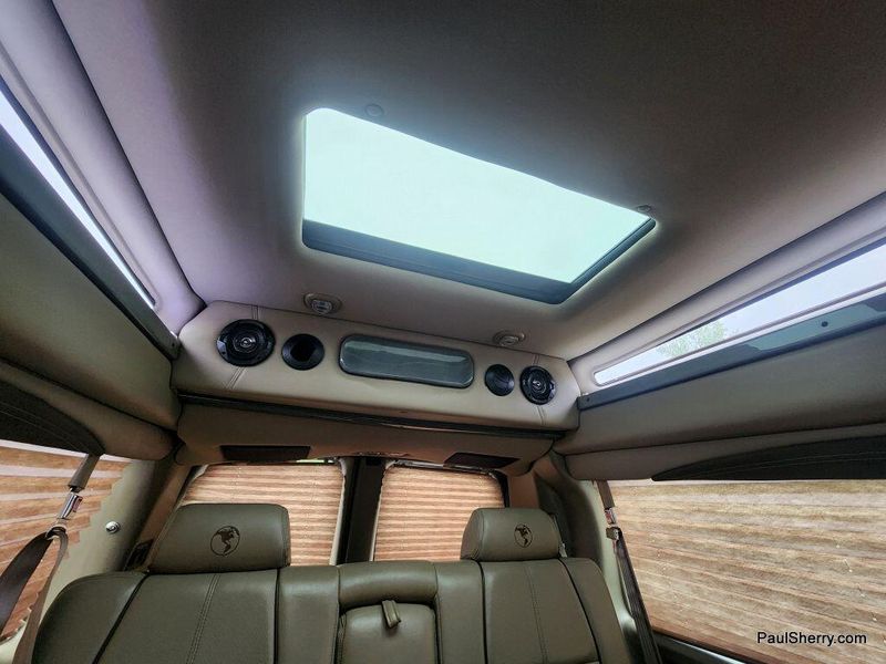 2018 GMC Savana 2500 Image 49
