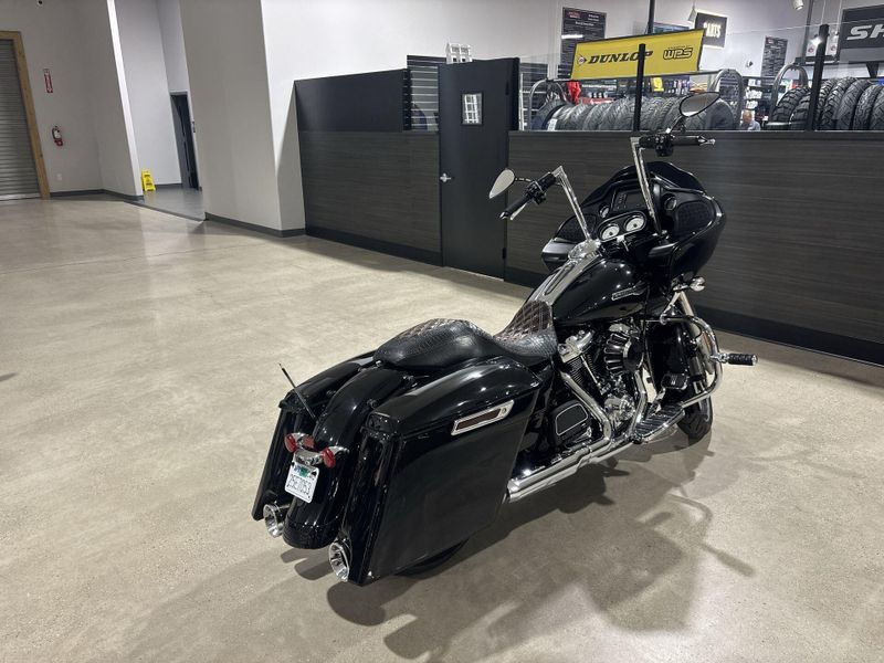 Used 2021 Harley-Davidson ROAD GLIDE Image 15
