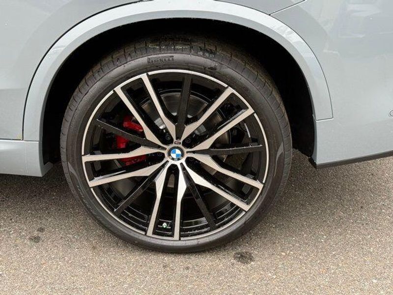New 2026 BMW X5 sDrive40iImage 14