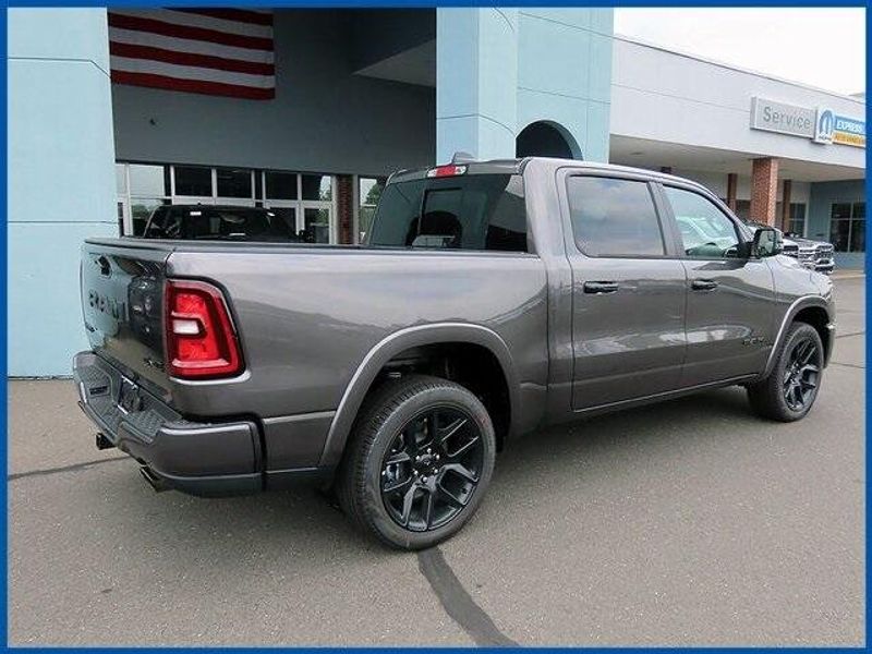 New 2026 RAM 1500 LaramieImage 7