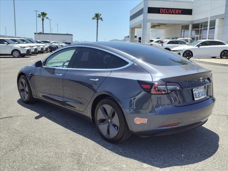 2019 Tesla Model 3 Long RangeImage 3