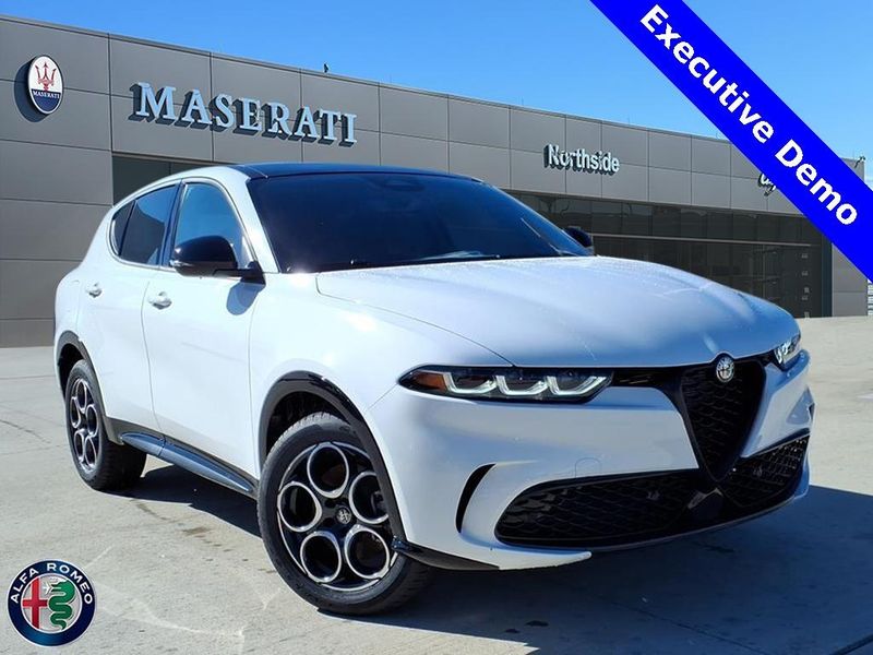 New 2025 Alfa Romeo Tonale AWDImage 1