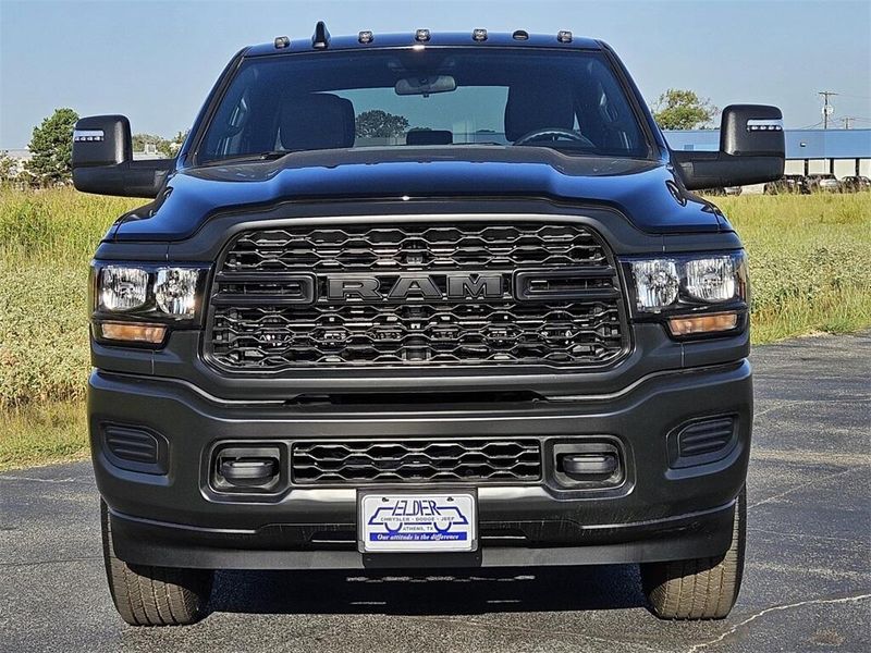 2024 RAM 2500 Tradesman Crew Cab 4x4 6