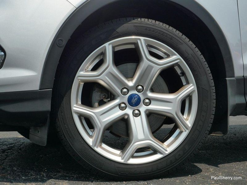 Used 2019 Ford Escape TitaniumImage 14