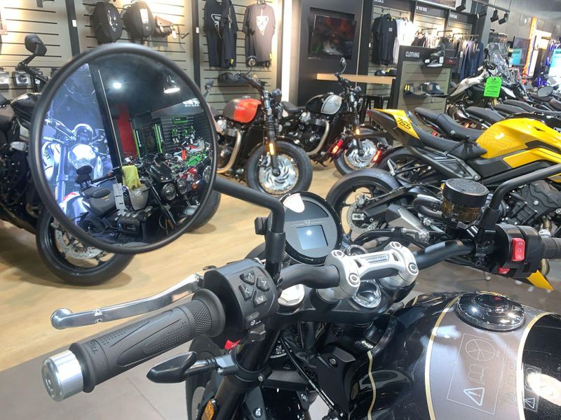 2025 Triumph SPEED TWIN 900 Image 16