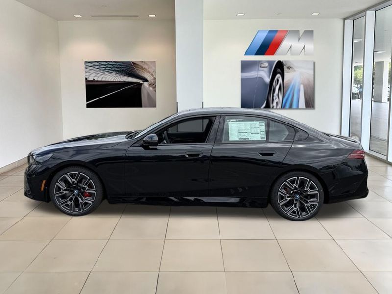 2025 BMW i5 eDrive40Image 9