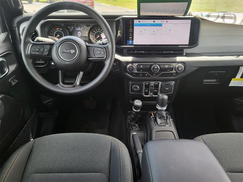 2025 Jeep Wrangler 4-door SportImage 25