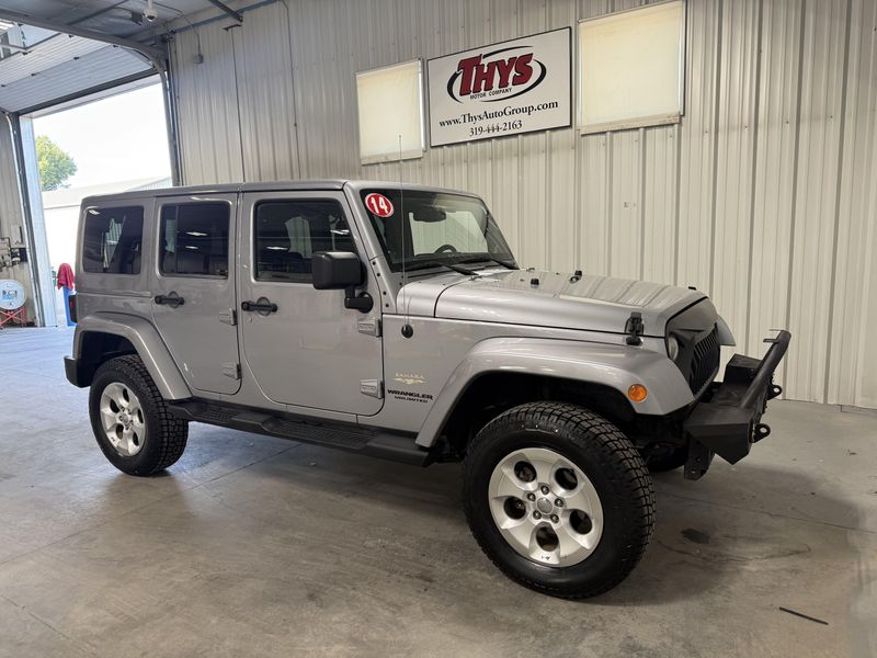 Used 2014 Jeep Wrangler Unlimited SaharaImage 1