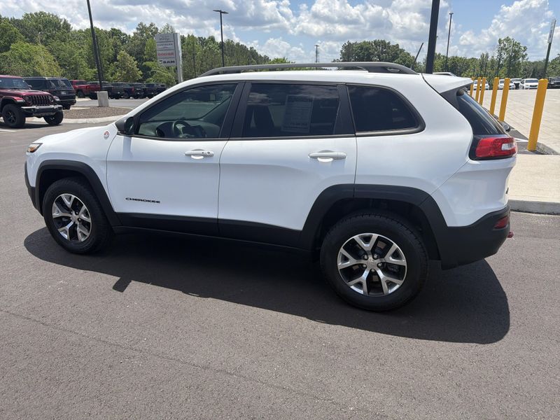 Used 2016 Jeep Cherokee TrailhawkImage 14